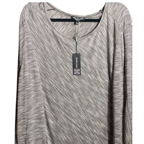 Cable & Guage Plus Size Black & White Relaxed Fit Blouse Size 2X NWT - Picture 2 of 5